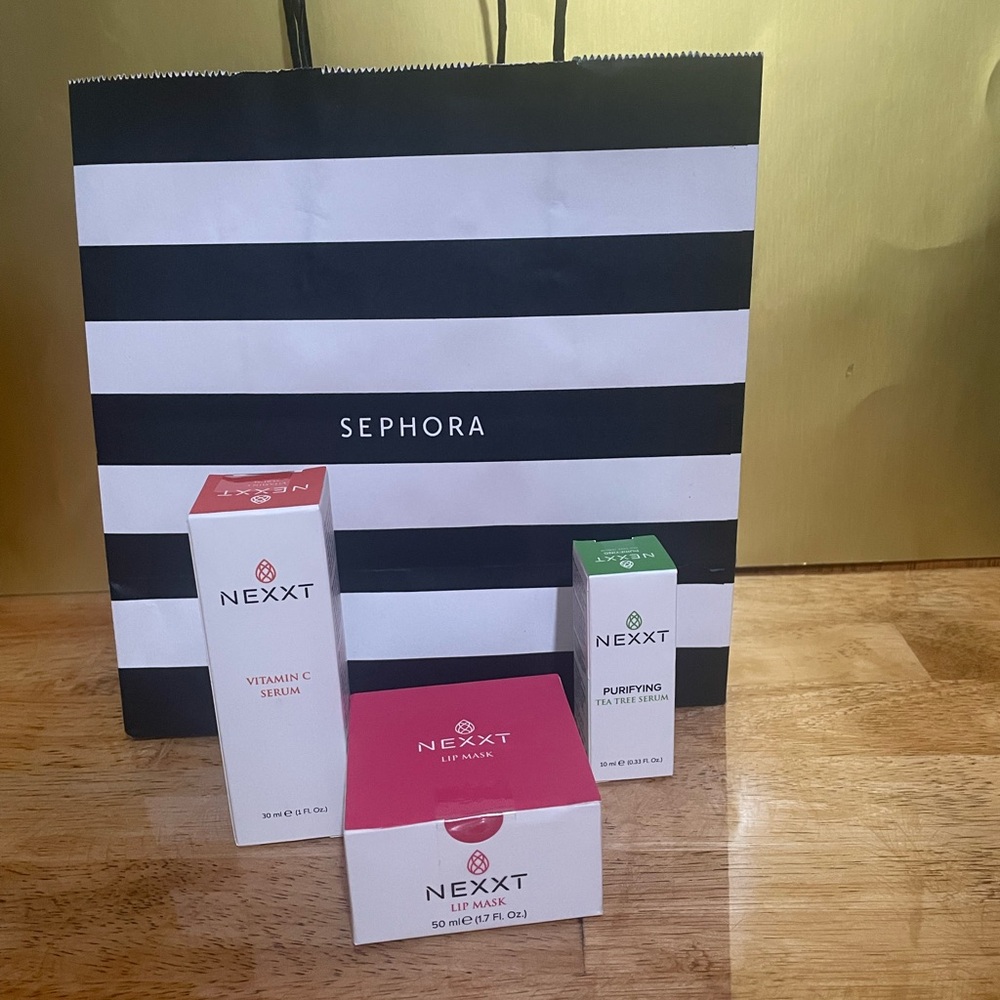 Nexxt Vitamin C Serum -lip mask and purifying tree serum